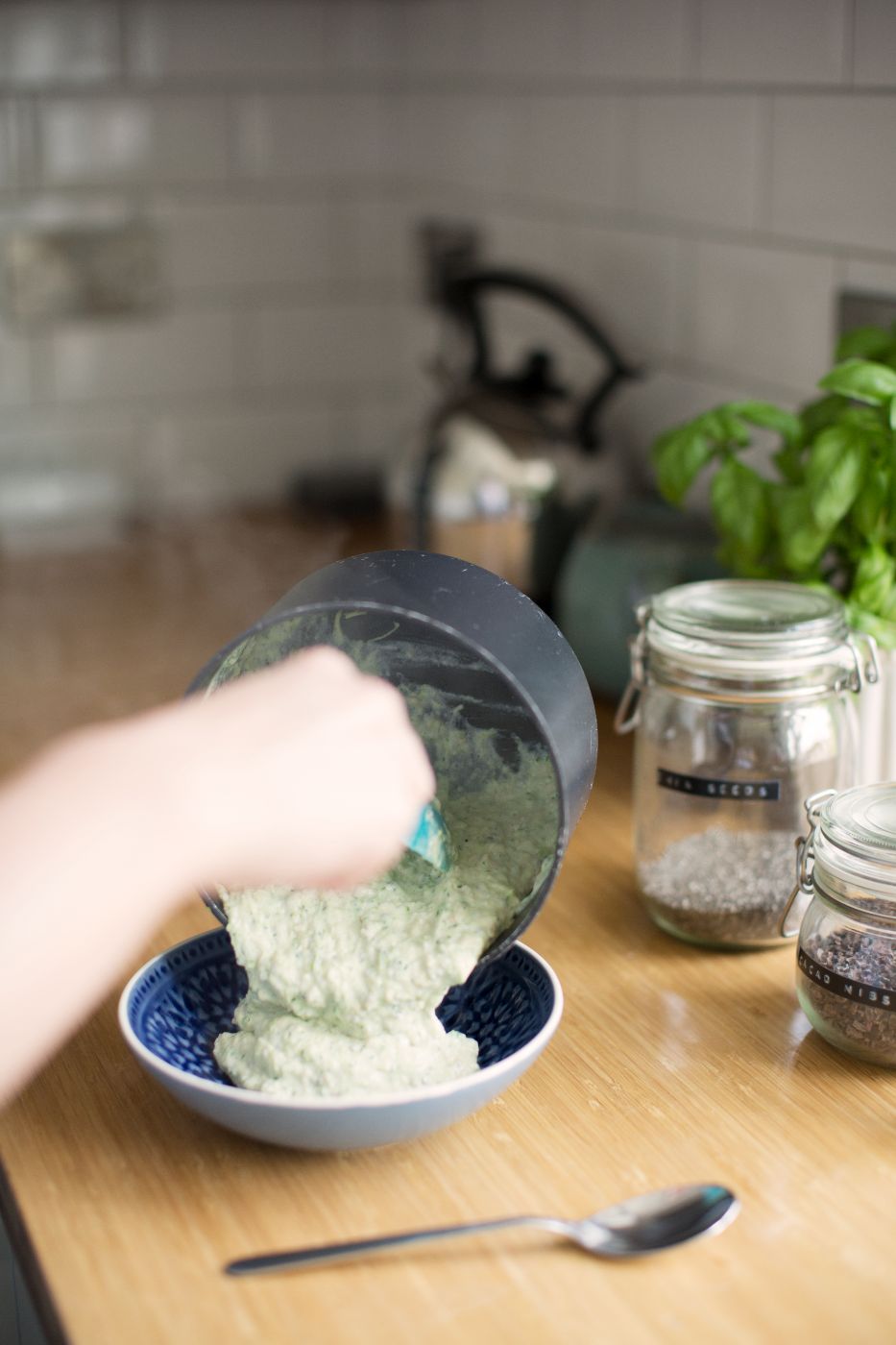 theannaedit-shona-vertue-zoats-corgette-porrdige-recipe-june-2017-13